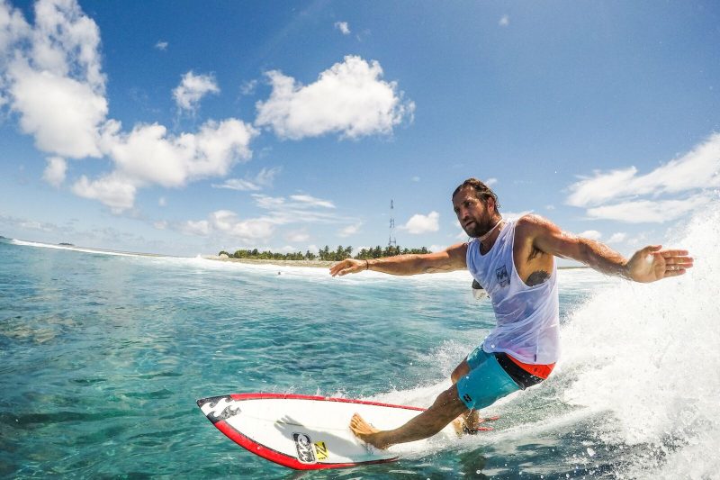 Watch Ex-Pro Sean Holmes In The Maldives